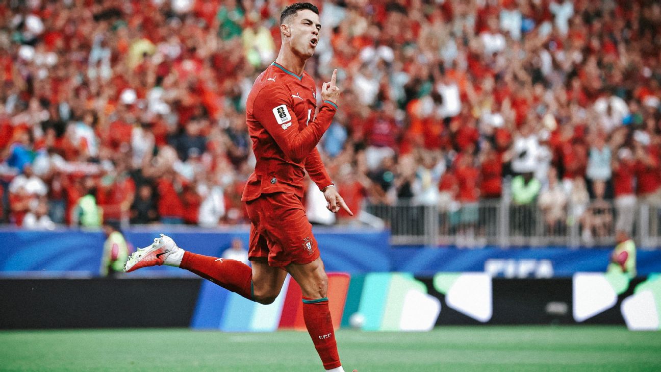 Cristiano Ronaldo ไล่ล่า 1,000 ประตู: อัปเดตสถิติยิงประตูถึงไหนแล้ว รูปประกอบข่าวฟุตบอล