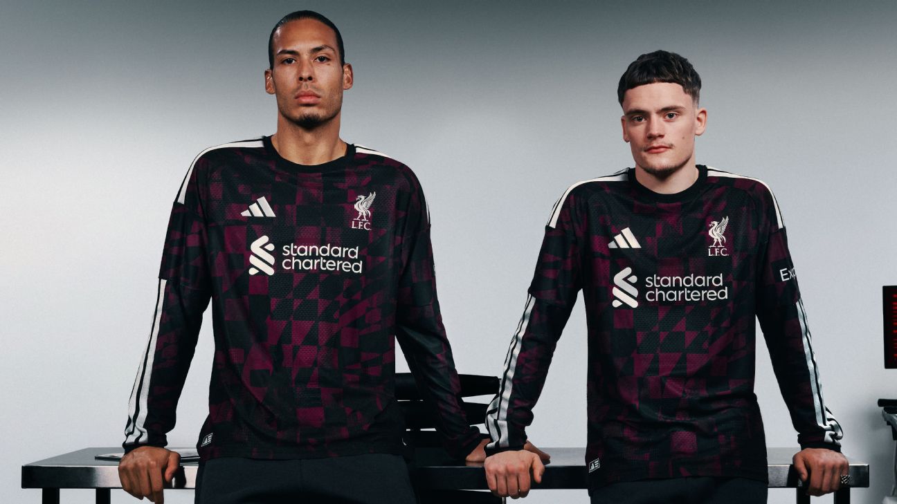 Liverpool เปิดตัวชุดแข่งที่สาม 2026-27 ออกแบบให้ส่องประกายยามค่ำคืนยุโรป รูปประกอบข่าวฟุตบอล