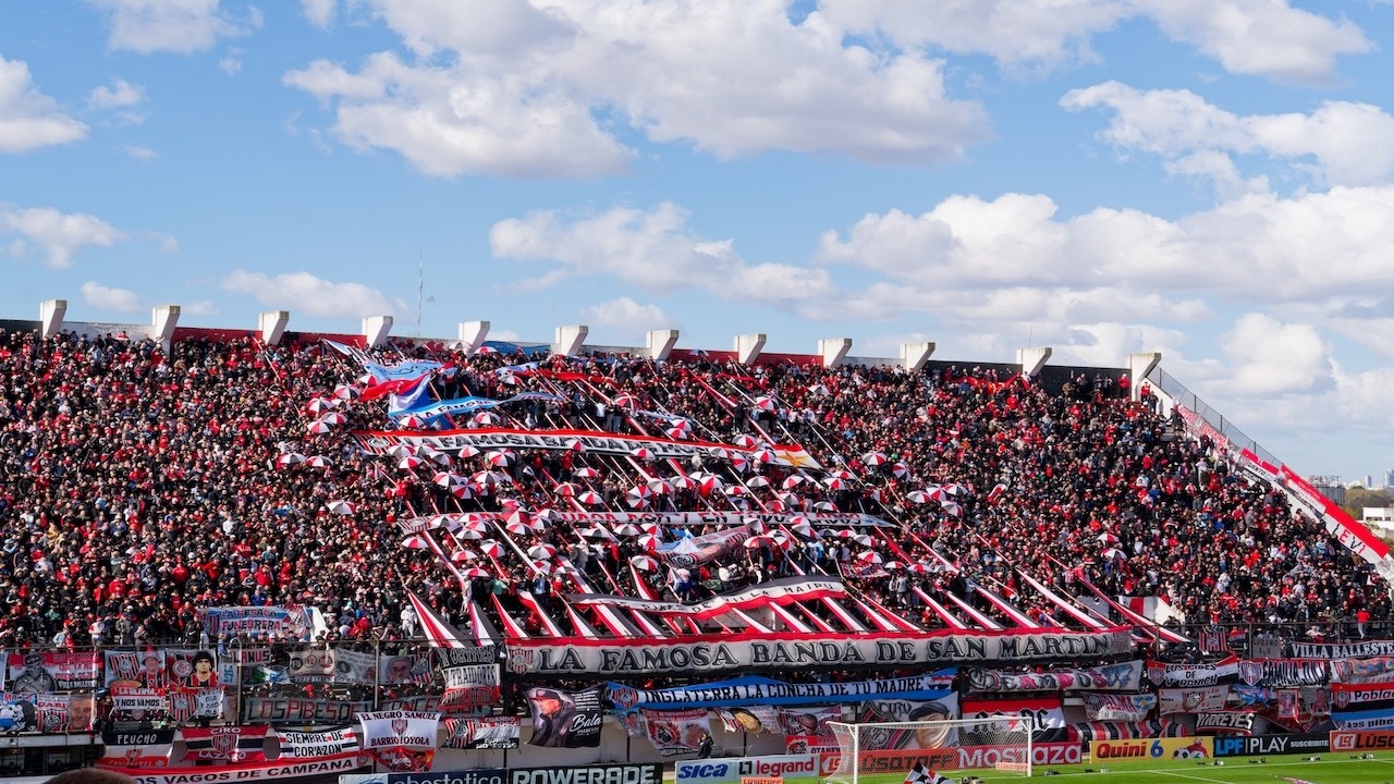 Chacarita Juniors vs Atlanta วิดีโอฟุตบอล