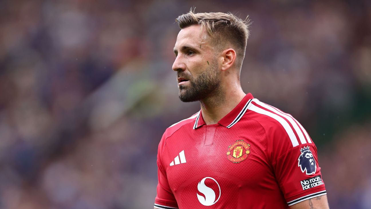 Luke Shaw ลุ้นความฟิตก่อนแมนเชสเตอร์ ยูไนเต็ดพบแมนเชสเตอร์ ซิตี้ รูปประกอบข่าวฟุตบอล